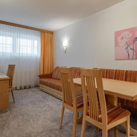 Alpenresidenz & Aparts Обергургль