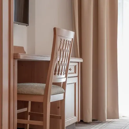 穆勒巴赫高山公寓 *