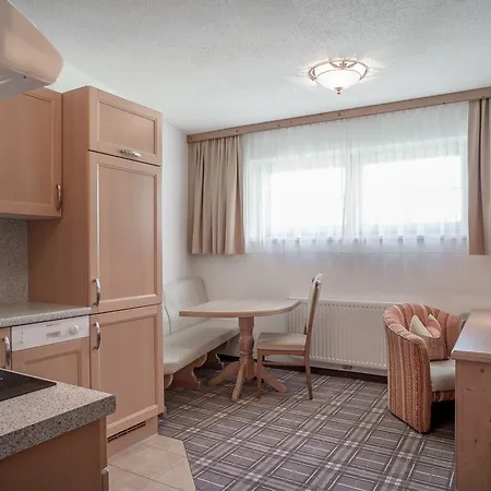 穆勒巴赫高山公寓 公寓 *