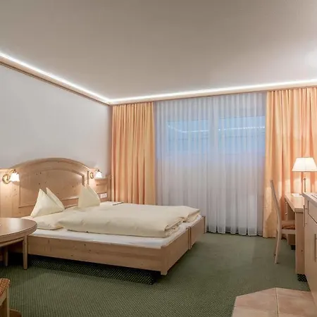 穆勒巴赫高山公寓 *